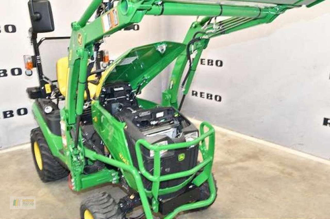 Kommunaltraktor typu John Deere 1026R TRAKTOR, Neumaschine v Cloppenburg (Obrázek 3)