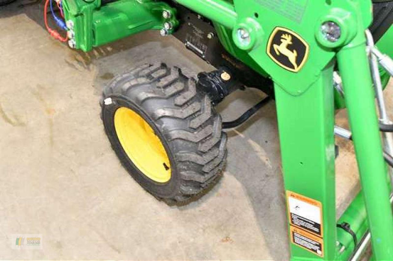 Kommunaltraktor typu John Deere 1026R TRAKTOR, Neumaschine v Cloppenburg (Obrázek 4)