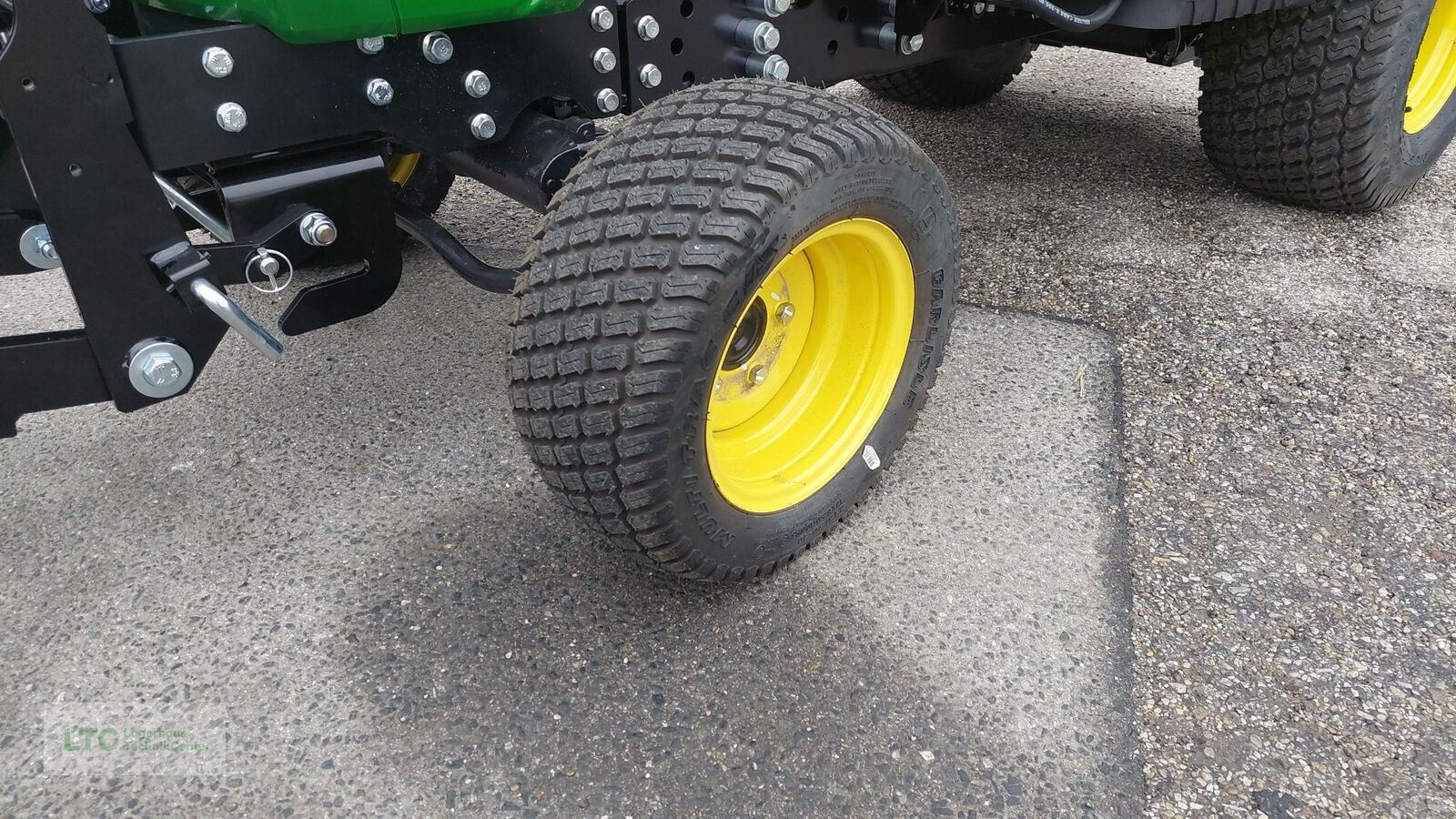 Kommunaltraktor des Typs John Deere 1026R, Neumaschine in Herzogenburg (Bild 18)