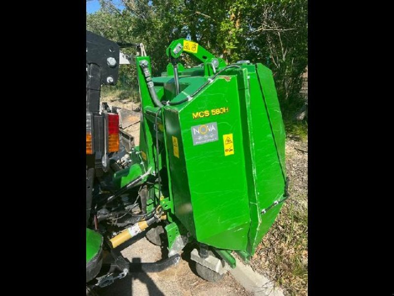 Kommunaltraktor typu John Deere 1026R, Gebrauchtmaschine w ARLES (Zdjęcie 10)