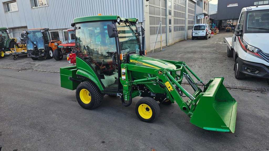 Kommunaltraktor des Typs John Deere 1026R, Gebrauchtmaschine in Altendorf (Bild 1)
