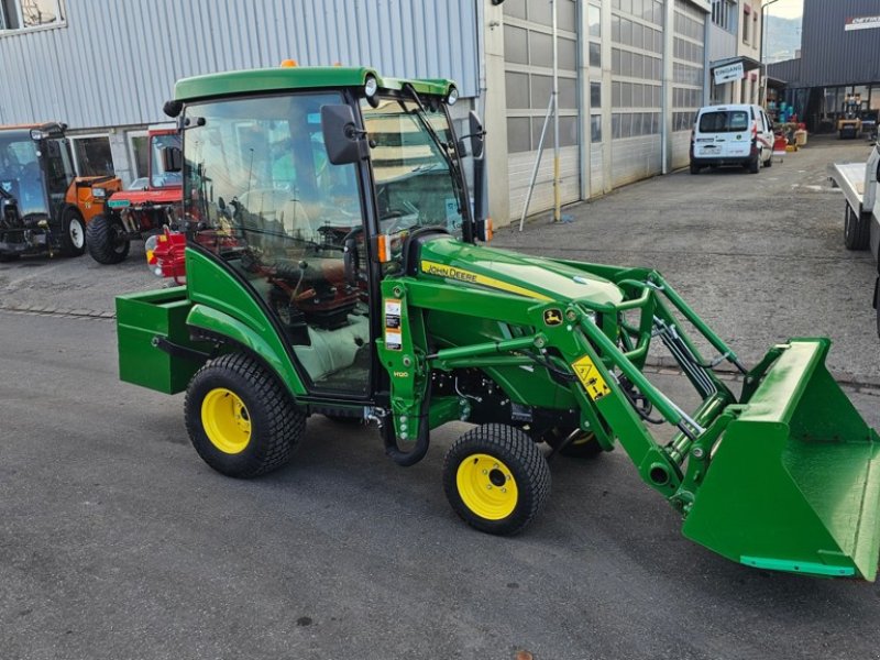 Kommunaltraktor van het type John Deere 1026R, Gebrauchtmaschine in Altendorf (Foto 1)