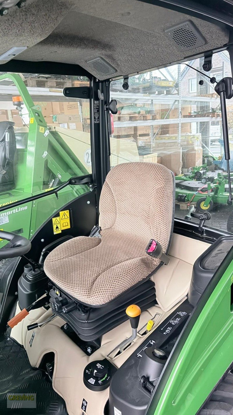 Kommunaltraktor of the type John Deere 1026R, Gebrauchtmaschine in Wesseling-Berzdorf (Picture 5)