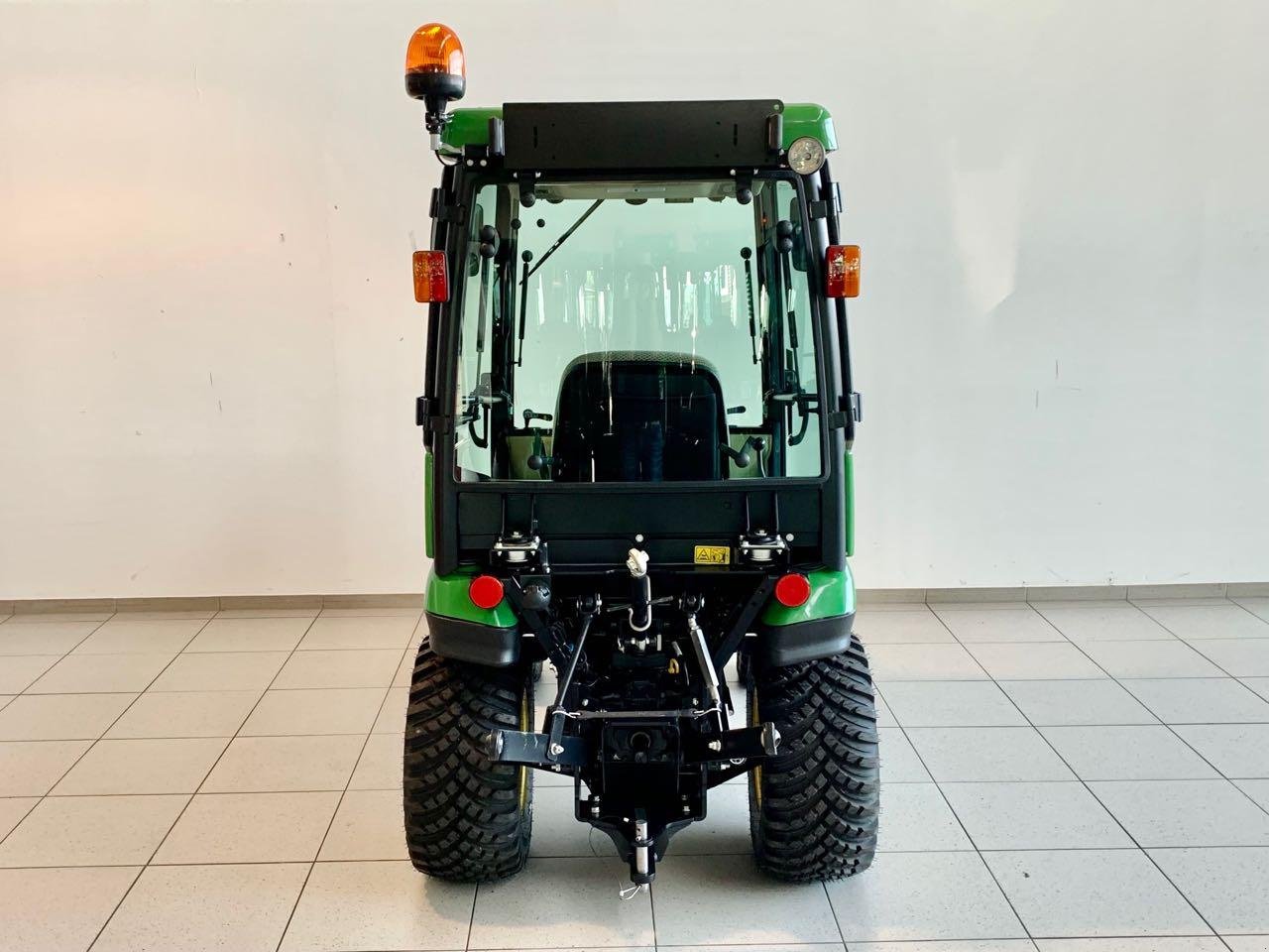 Kommunaltraktor des Typs John Deere 1026R, Gebrauchtmaschine in Beckum (Bild 4)