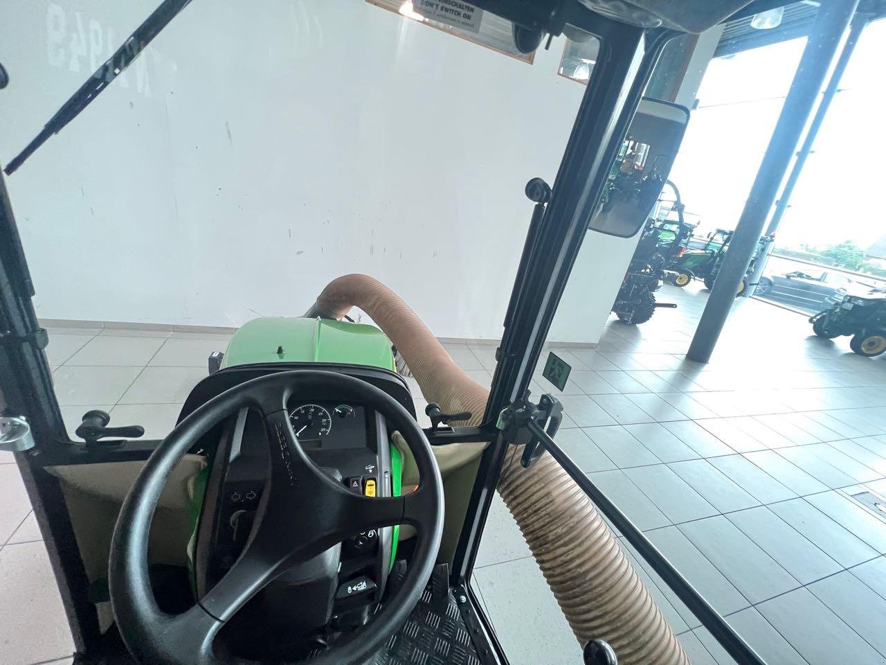 Kommunaltraktor tip John Deere 1026R, Gebrauchtmaschine in Beckum (Poză 5)