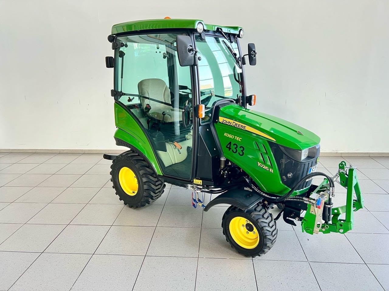 Kommunaltraktor tip John Deere 1026R, Gebrauchtmaschine in Beckum (Poză 4)