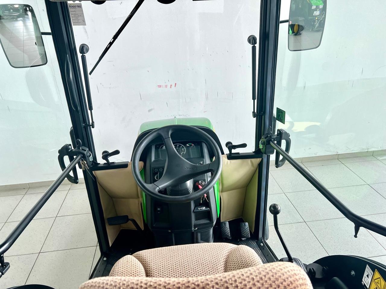 Kommunaltraktor typu John Deere 1026R, Gebrauchtmaschine v Beckum (Obrázek 9)