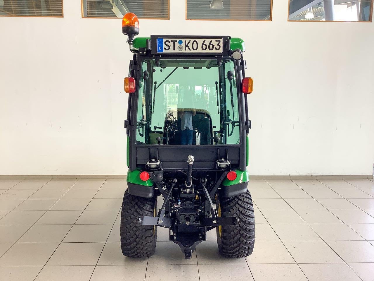 Kommunaltraktor typu John Deere 1026R, Mietmaschine v Beckum (Obrázek 7)