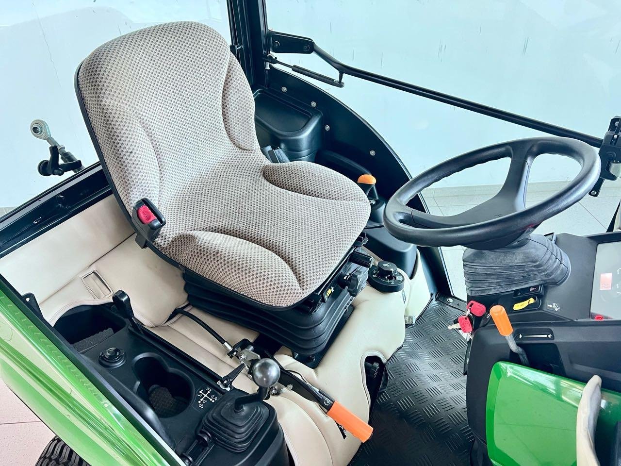 Kommunaltraktor typu John Deere 1026R, Mietmaschine v Beckum (Obrázek 5)