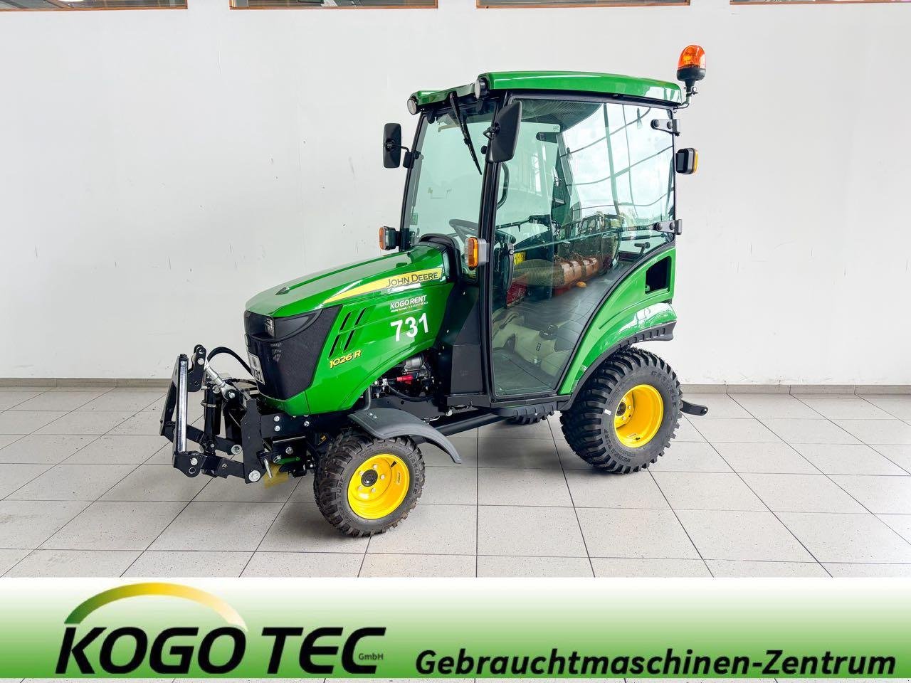 Kommunaltraktor des Typs John Deere 1026R, Gebrauchtmaschine in Beckum (Bild 1)