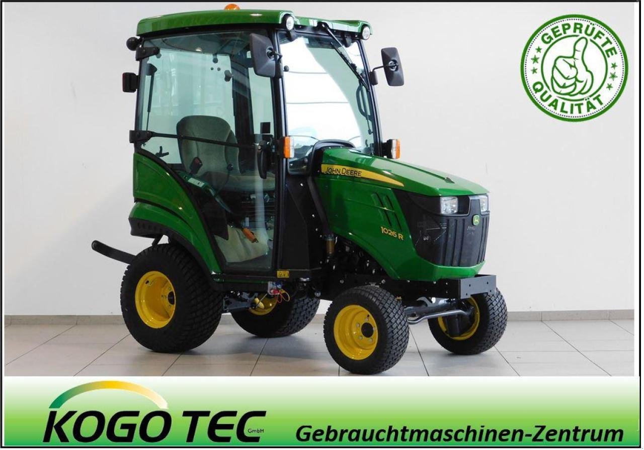 Kommunaltraktor des Typs John Deere 1026R, Neumaschine in Beckum (Bild 1)