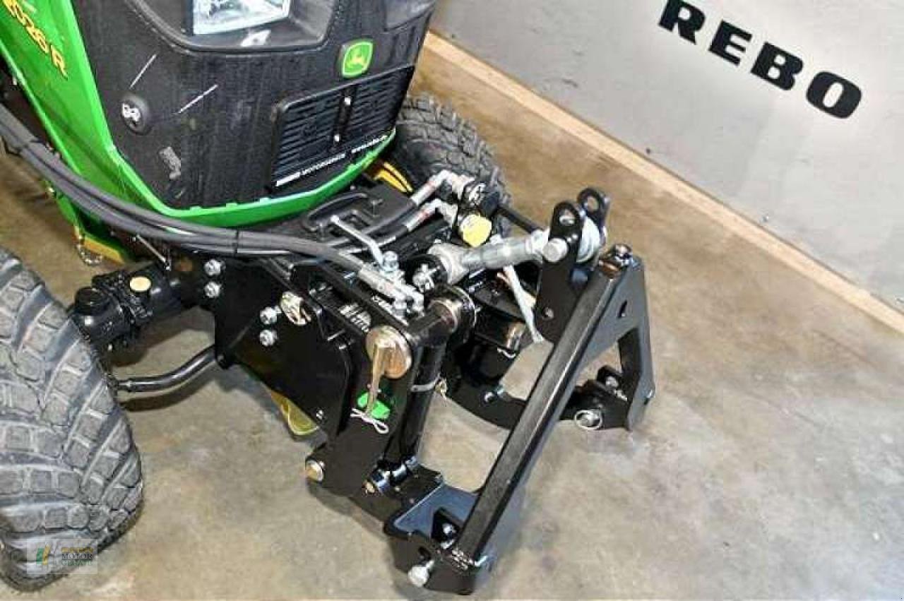 Kommunaltraktor typu John Deere 2026R TRAKTOR, Neumaschine v Cloppenburg (Obrázek 6)