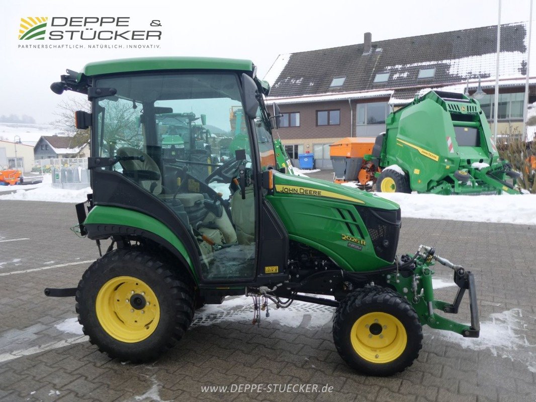 Kommunaltraktor of the type John Deere 2026R, Gebrauchtmaschine in Lauterberg/Barbis (Picture 7)