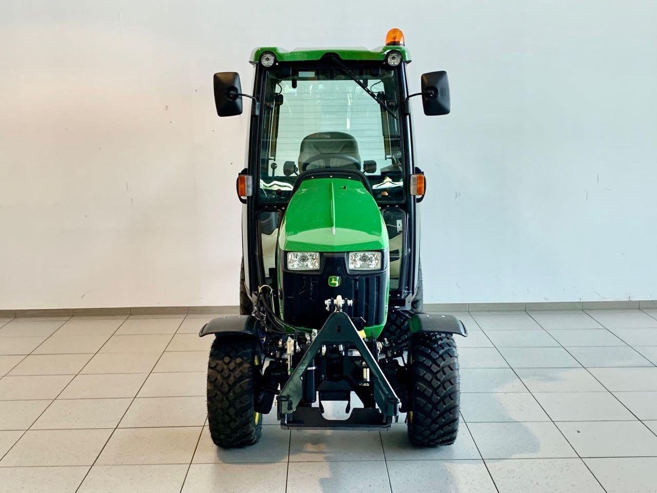 Kommunaltraktor typu John Deere 2026R, Gebrauchtmaschine v Beckum (Obrázek 2)