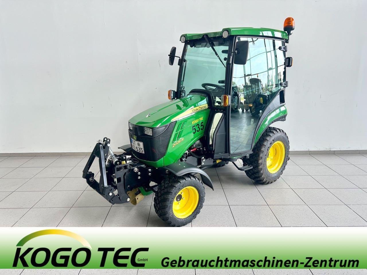 Kommunaltraktor typu John Deere 2026R, Mietmaschine v Beckum (Obrázek 1)