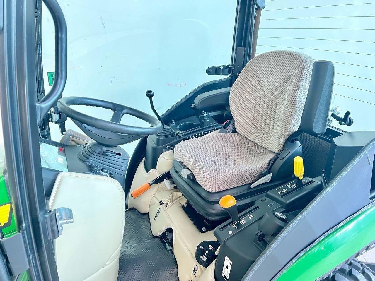 Kommunaltraktor typu John Deere 2026R, Mietmaschine v Beckum (Obrázek 4)