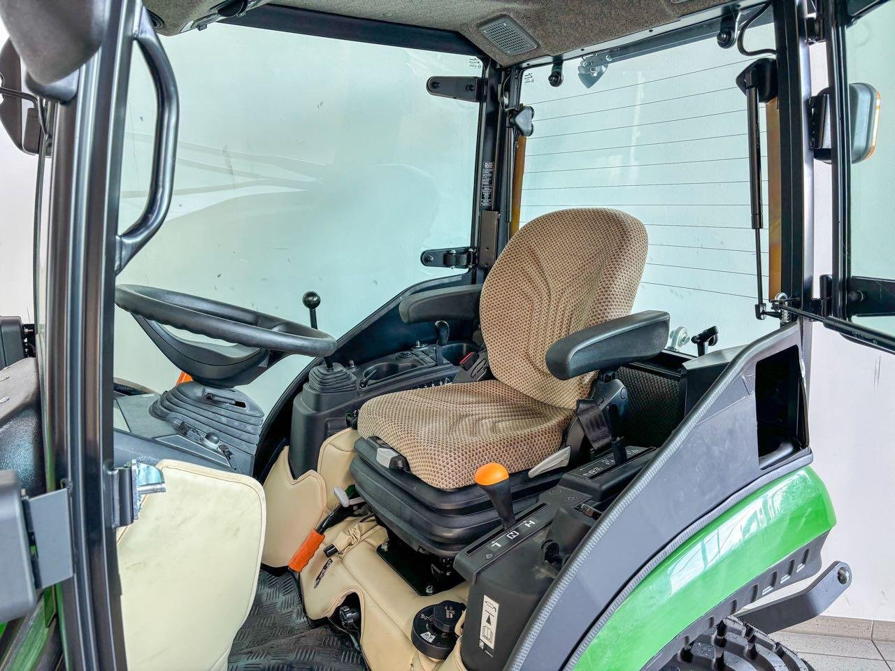 Kommunaltraktor tip John Deere 2026R, Gebrauchtmaschine in Beckum (Poză 5)