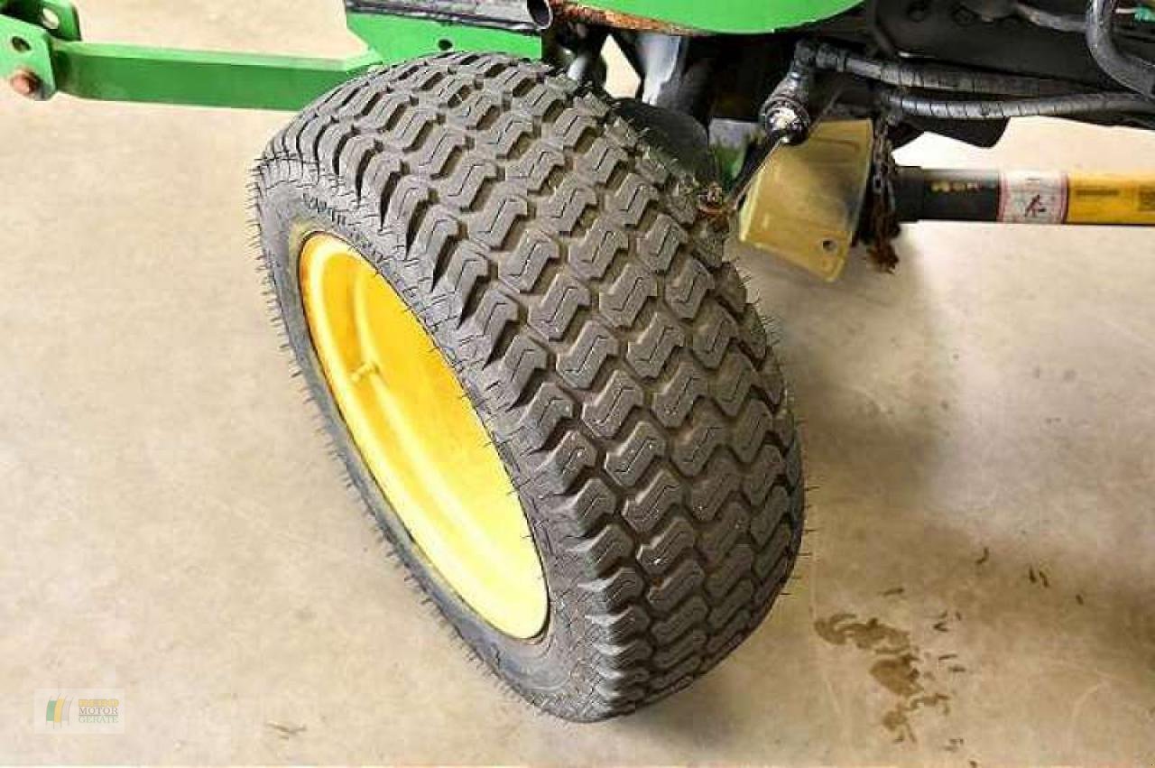 Kommunaltraktor типа John Deere 2027R KOMPAKTTRAKTOR, Gebrauchtmaschine в Bredstedt (Фотография 10)