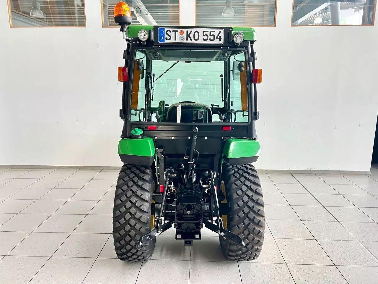 Kommunaltraktor tip John Deere 2032 R, Gebrauchtmaschine in Beckum (Poză 4)