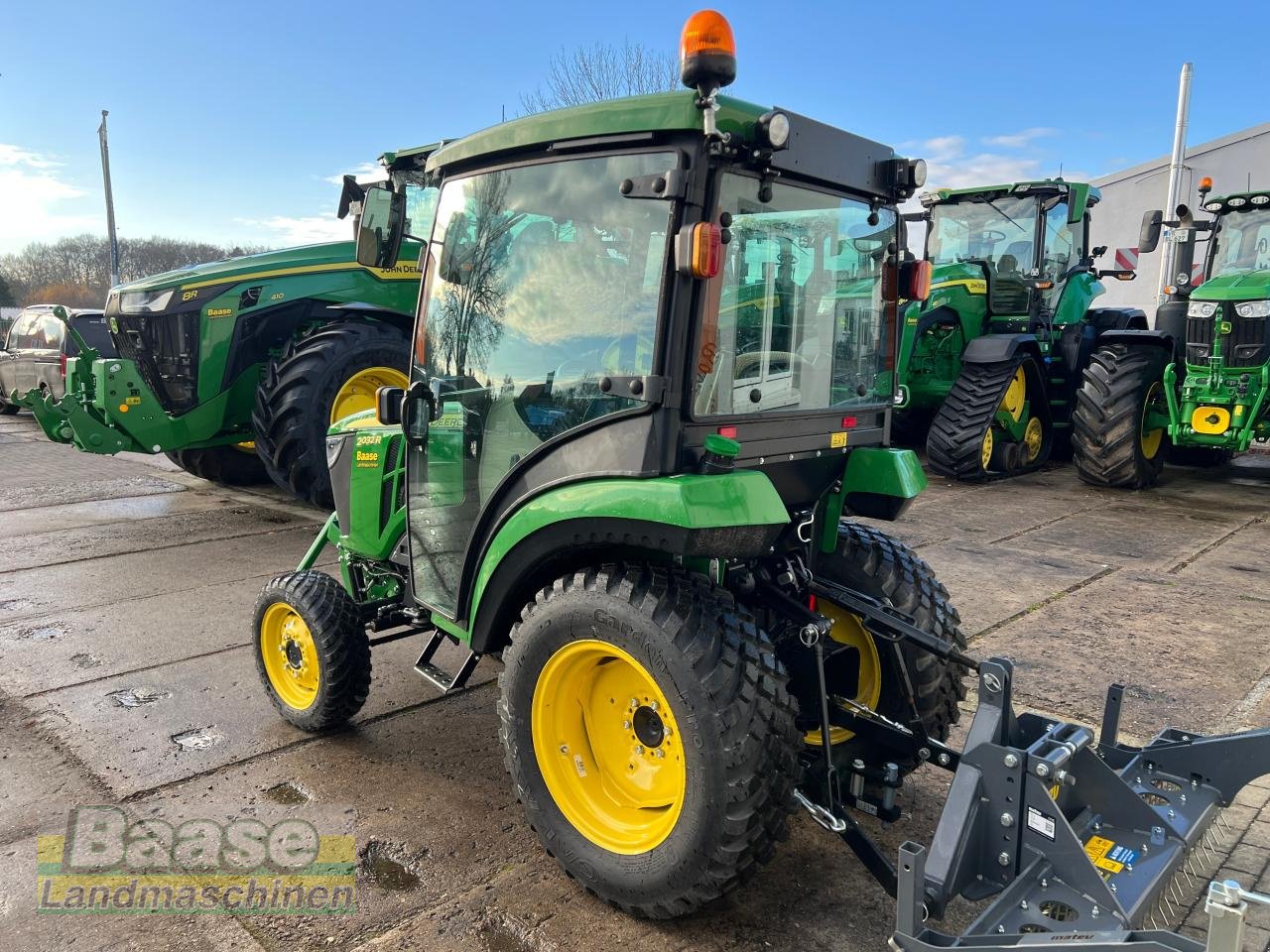 Kommunaltraktor Türe ait John Deere 2032R Kompaktschlepper, Gebrauchtmaschine içinde Holthof (resim 8)