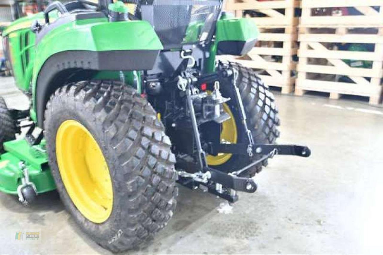 Kommunaltraktor typu John Deere 2032R TRAKTOR, Neumaschine w Bremervörde (Zdjęcie 7)