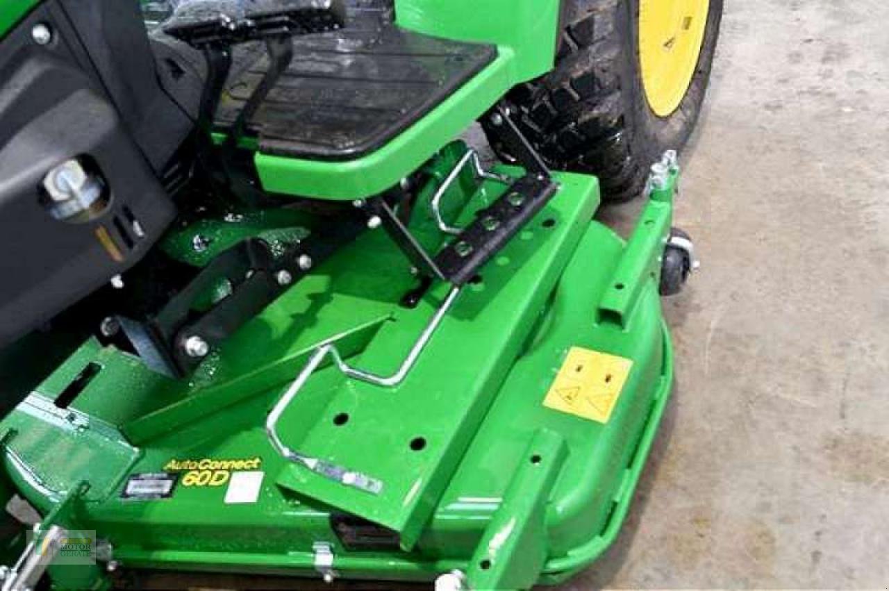 Kommunaltraktor za tip John Deere 2032R TRAKTOR, Neumaschine u Cloppenburg (Slika 5)