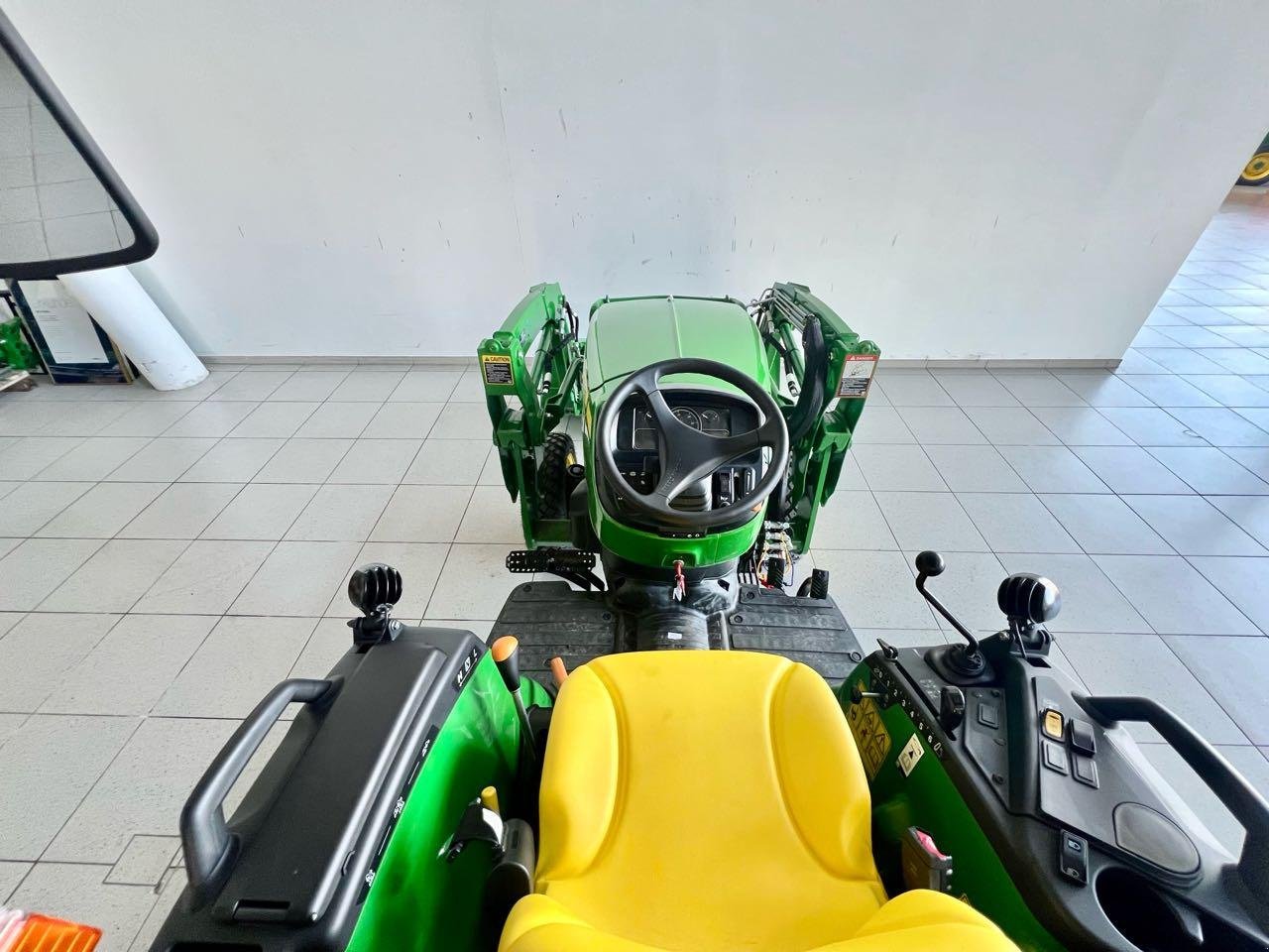 Kommunaltraktor tip John Deere 2032R, Neumaschine in Beckum (Poză 8)