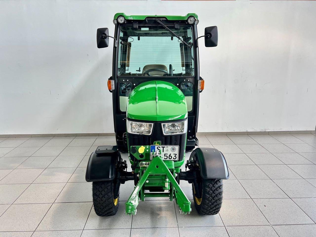 Kommunaltraktor typu John Deere 2032R, Gebrauchtmaschine v Beckum (Obrázek 2)