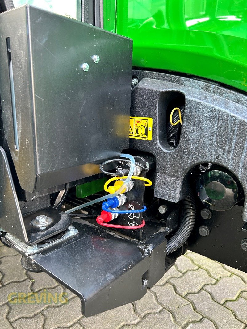 Kommunaltraktor typu John Deere 2038R Kab, Neumaschine v Wesseling-Berzdorf (Obrázek 3)
