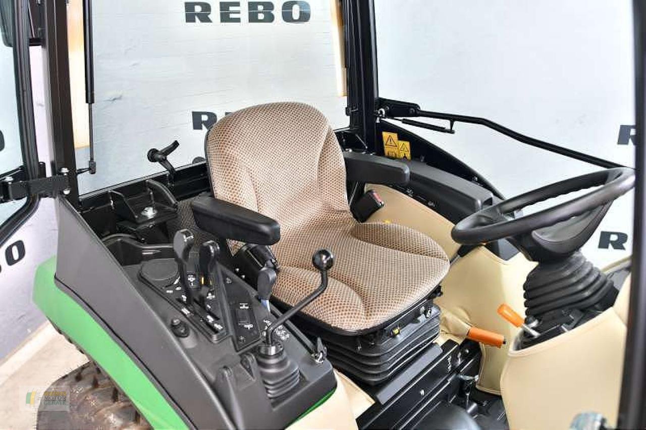 Kommunaltraktor za tip John Deere 2038R TRAKTOR, Neumaschine u Bredstedt (Slika 7)