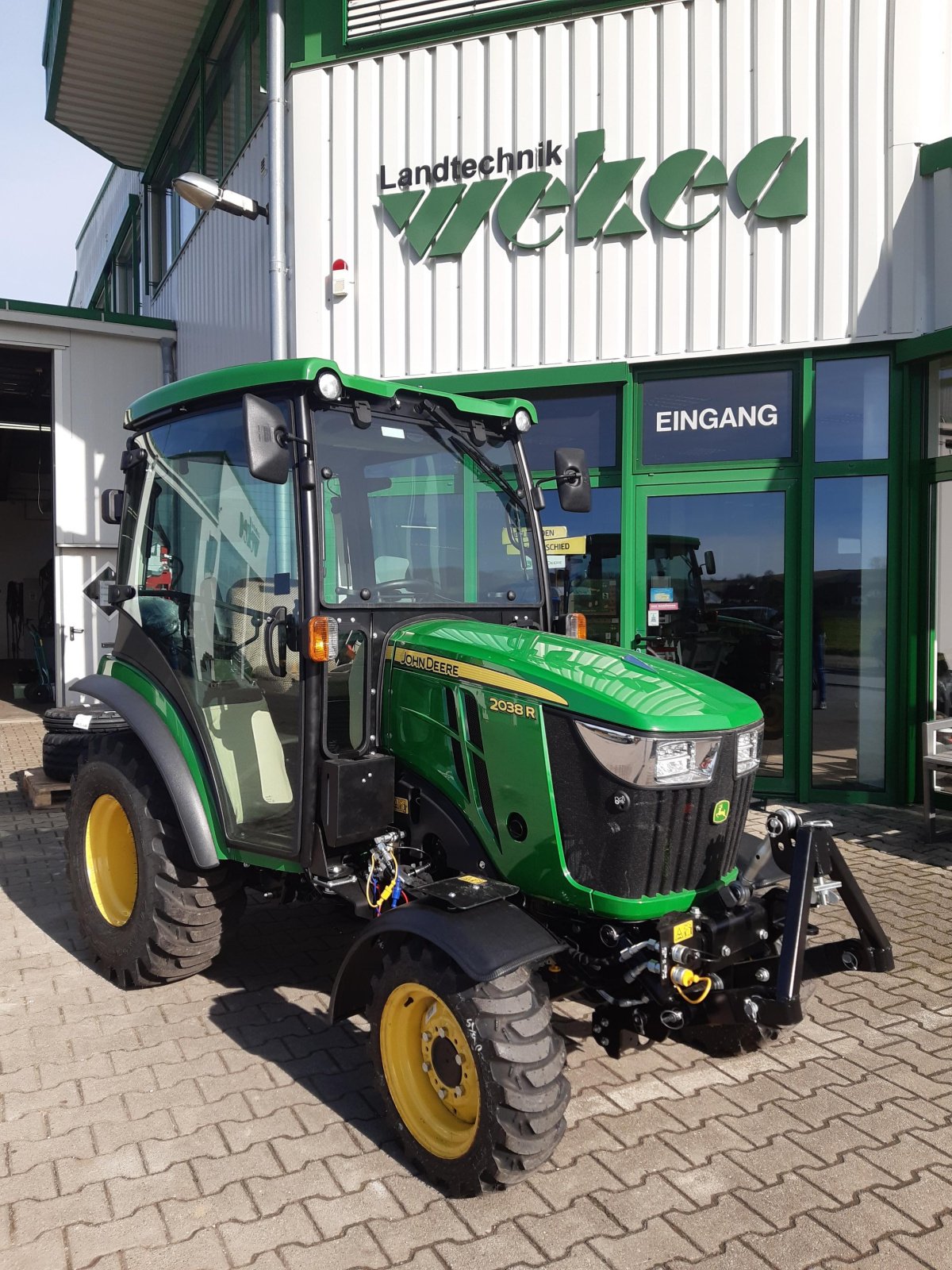 Kommunaltraktor typu John Deere 2038R, Neumaschine v Aislingen (Obrázek 8)