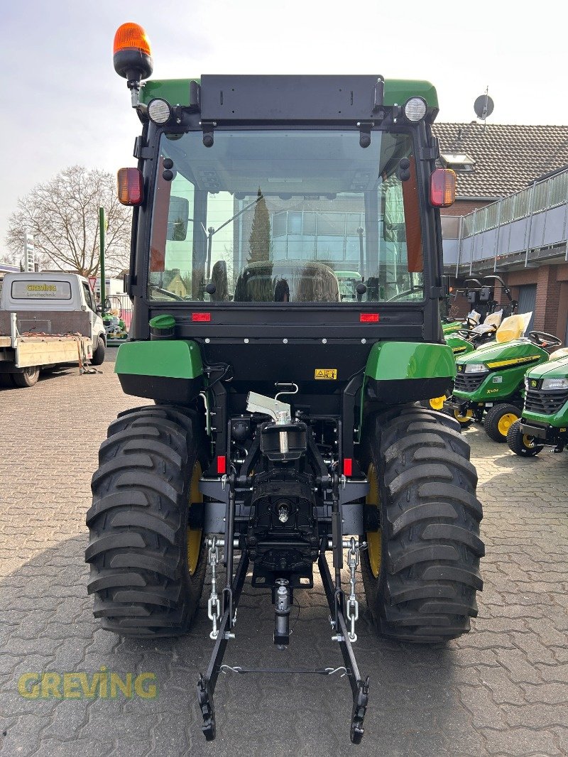 Kommunaltraktor Türe ait John Deere 2038R, Neumaschine içinde Wesseling-Berzdorf (resim 4)