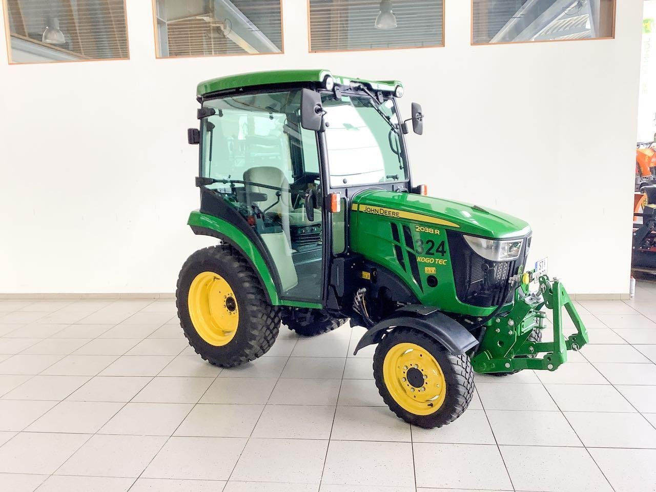 Kommunaltraktor typu John Deere 2038R, Gebrauchtmaschine v Beckum (Obrázek 4)