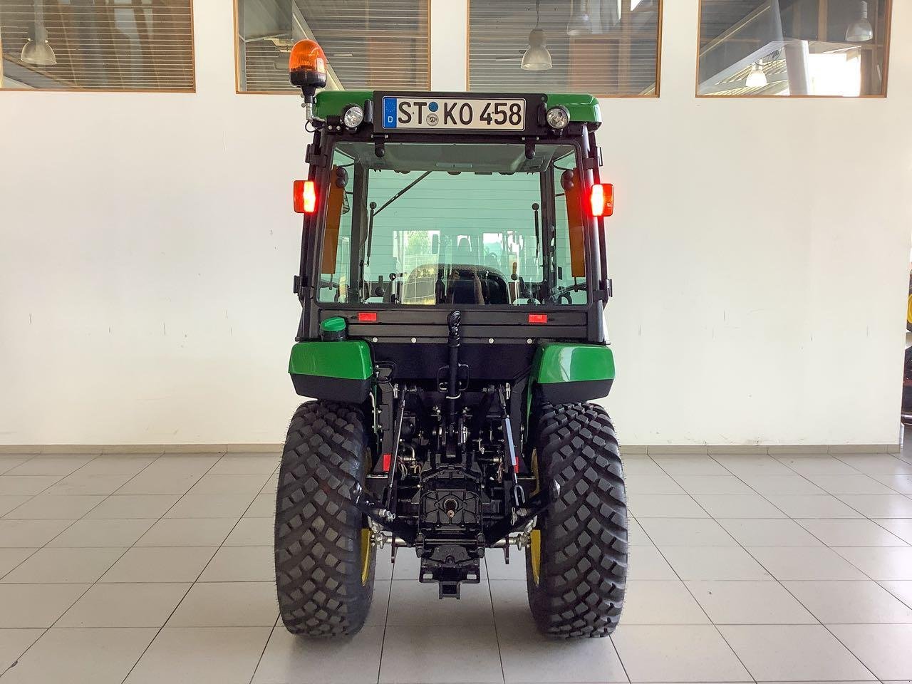 Kommunaltraktor a típus John Deere 2038R, Gebrauchtmaschine ekkor: Beckum (Kép 5)