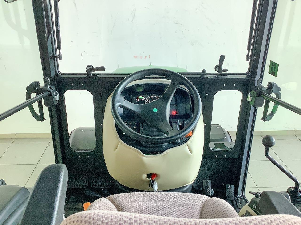 Kommunaltraktor a típus John Deere 2038R, Gebrauchtmaschine ekkor: Beckum (Kép 8)