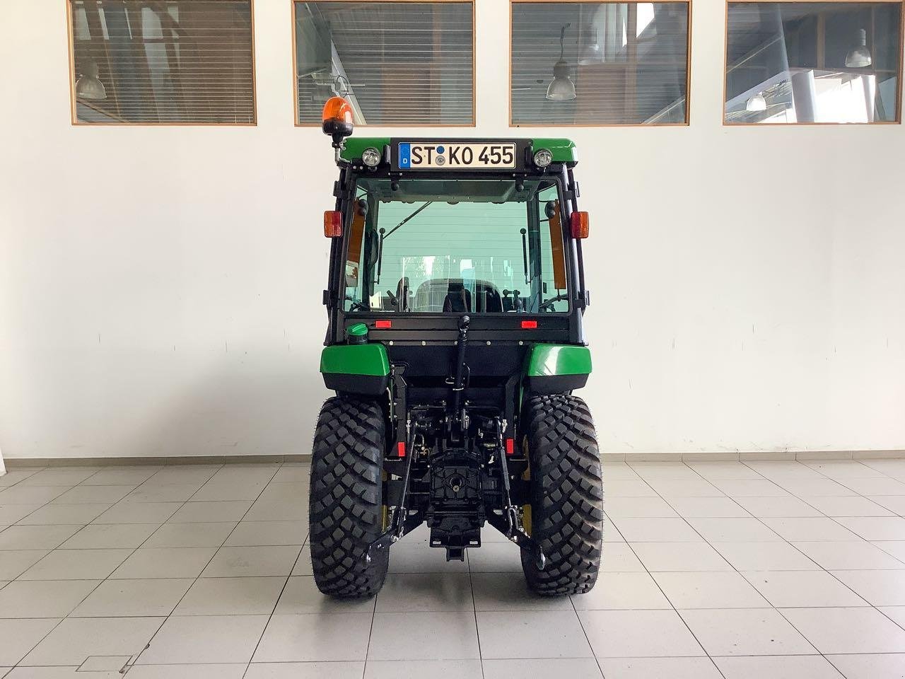 Kommunaltraktor del tipo John Deere 2038R, Gebrauchtmaschine In Beckum (Immagine 5)