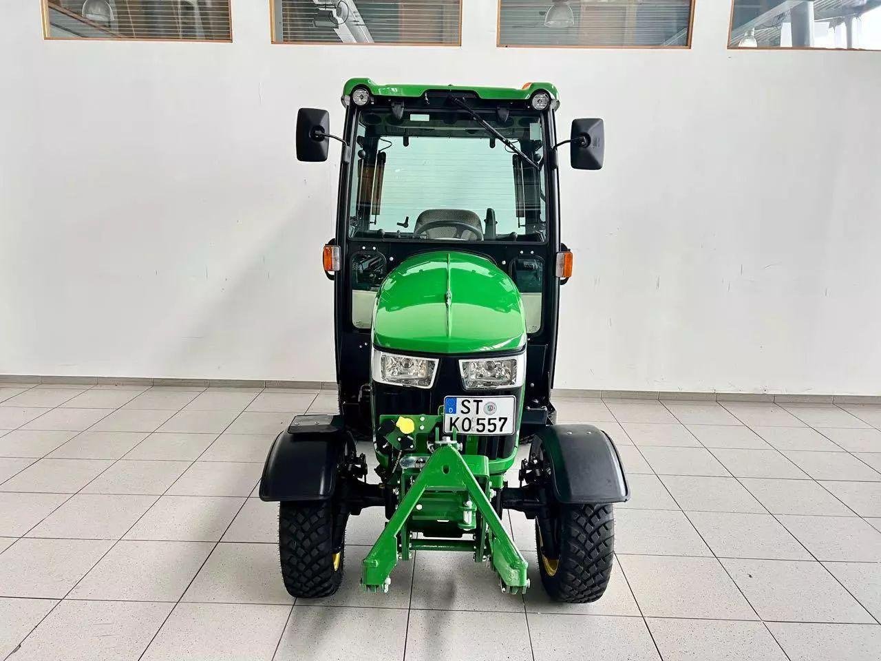 Kommunaltraktor tip John Deere 2038R, Gebrauchtmaschine in Beckum (Poză 2)
