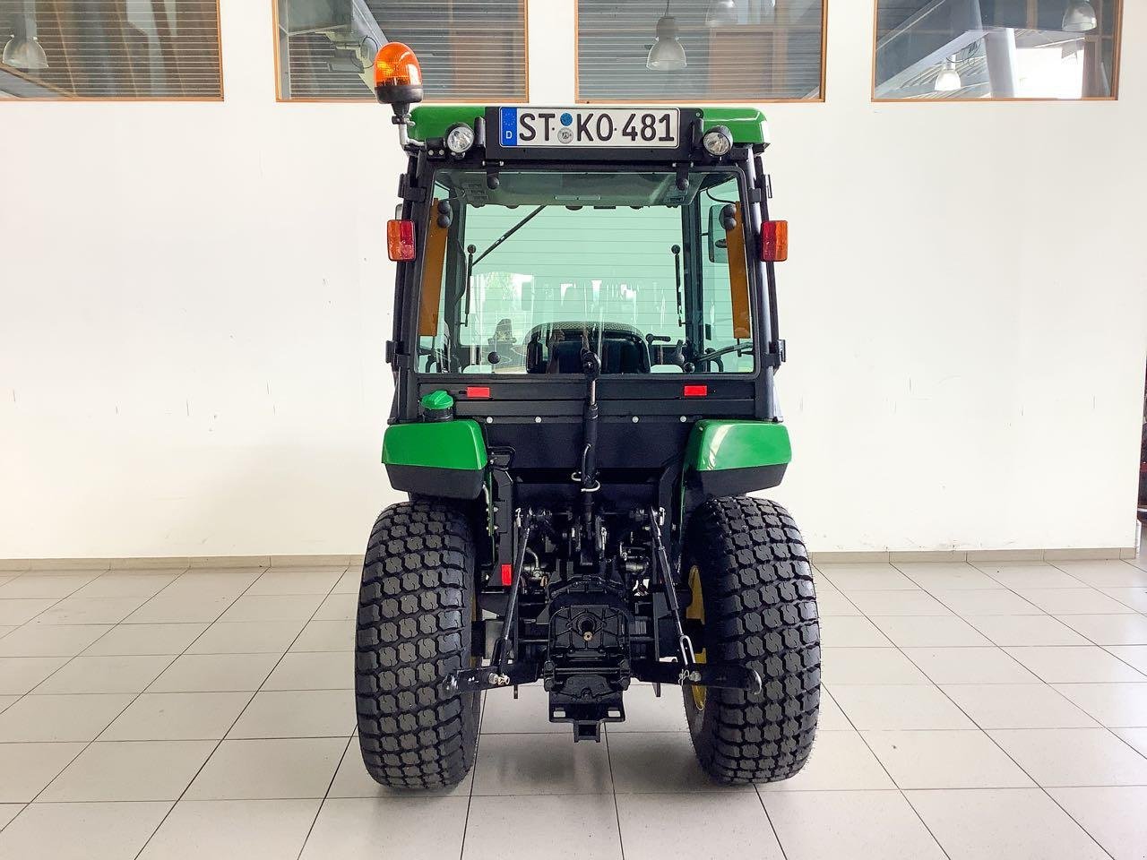 Kommunaltraktor tip John Deere 2038R, Mietmaschine in Beckum (Poză 5)