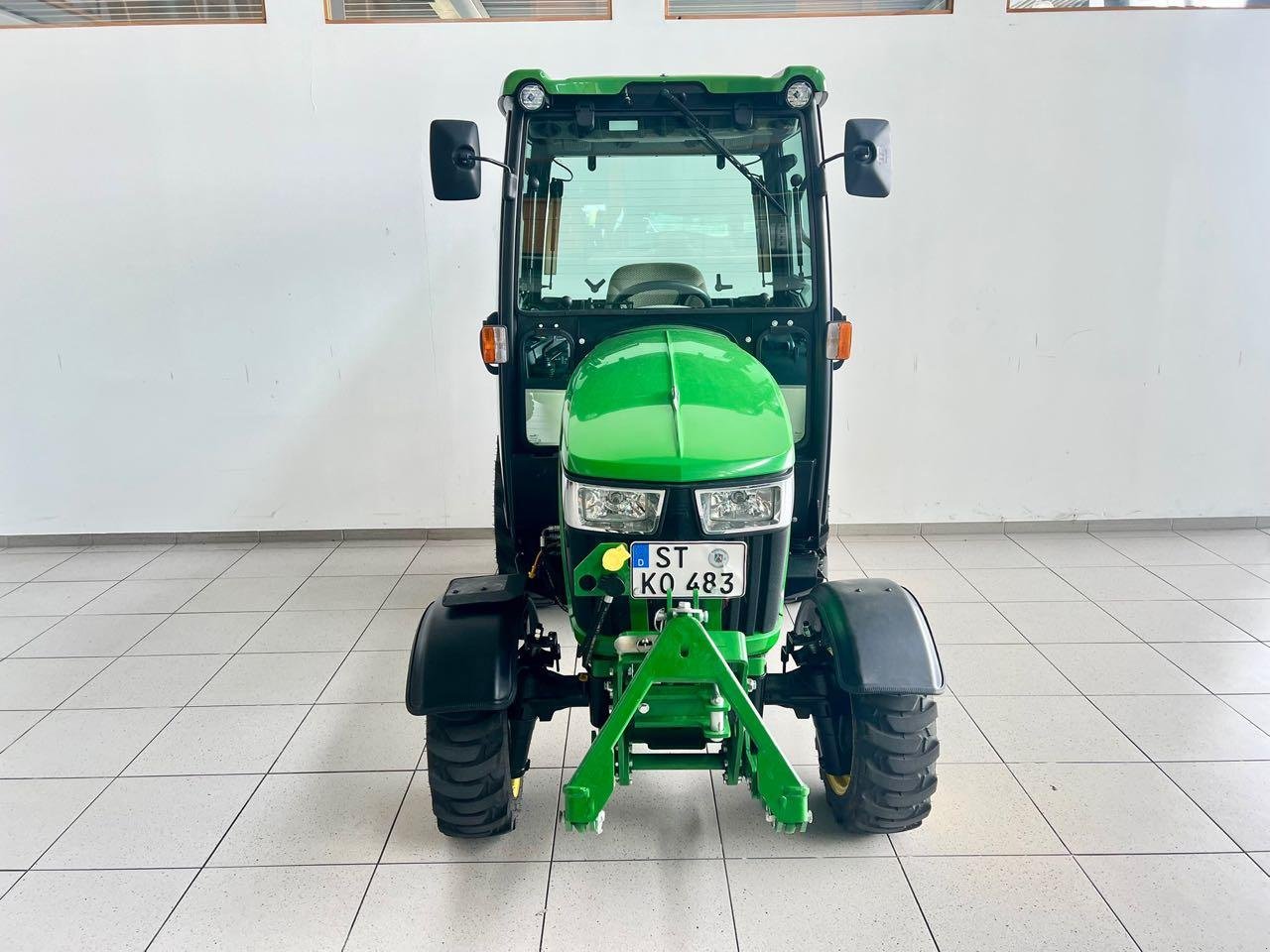 Kommunaltraktor typu John Deere 2038R, Mietmaschine v Beckum (Obrázek 3)