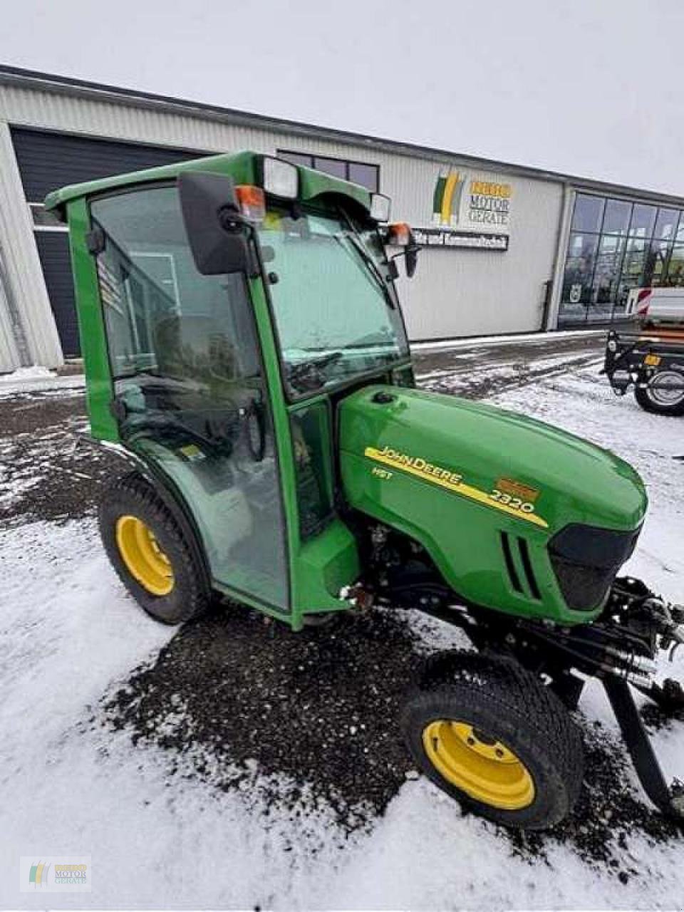 Kommunaltraktor des Typs John Deere 2320 KOMPAKTTRAKTOR, Gebrauchtmaschine in Bredstedt (Bild 1)