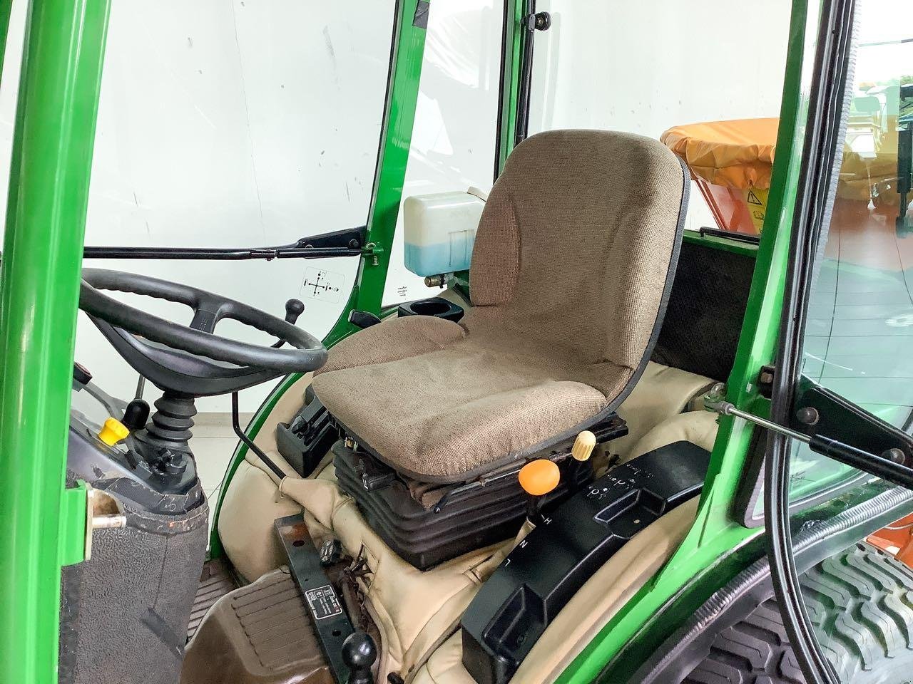 Kommunaltraktor typu John Deere 2520R, Mietmaschine v Beckum (Obrázek 7)