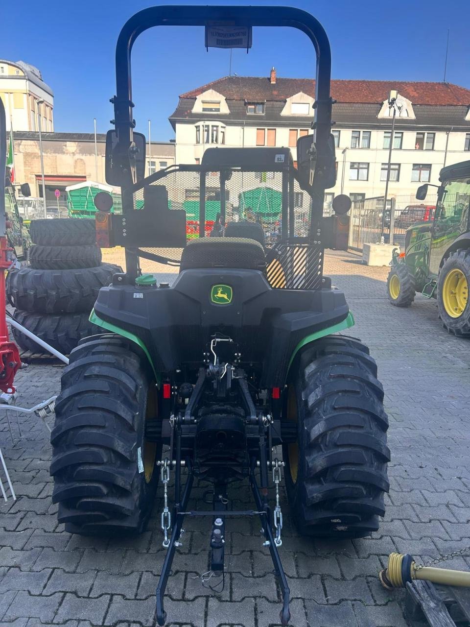 Kommunaltraktor tipa John Deere 3025E Industrie (3038E), Neumaschine u Worms (Slika 3)