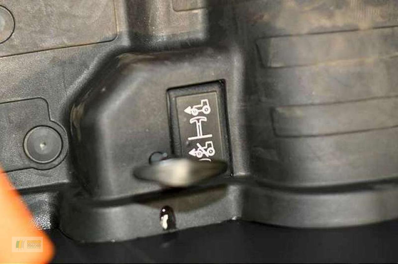 Kommunaltraktor του τύπου John Deere 3025E TRAKTOR, Neumaschine σε Cloppenburg (Φωτογραφία 9)