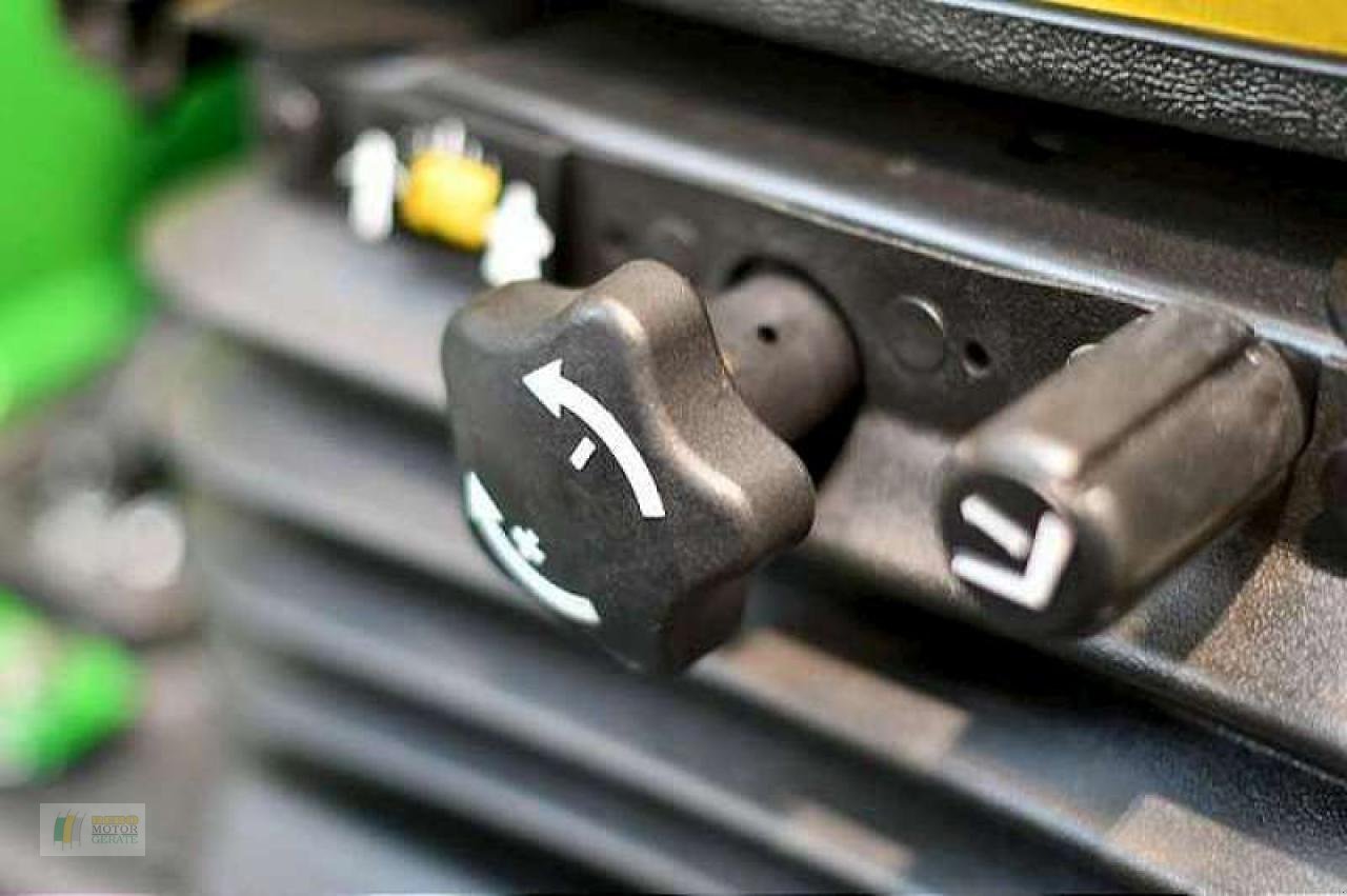 Kommunaltraktor του τύπου John Deere 3025E TRAKTOR, Neumaschine σε Cloppenburg (Φωτογραφία 10)