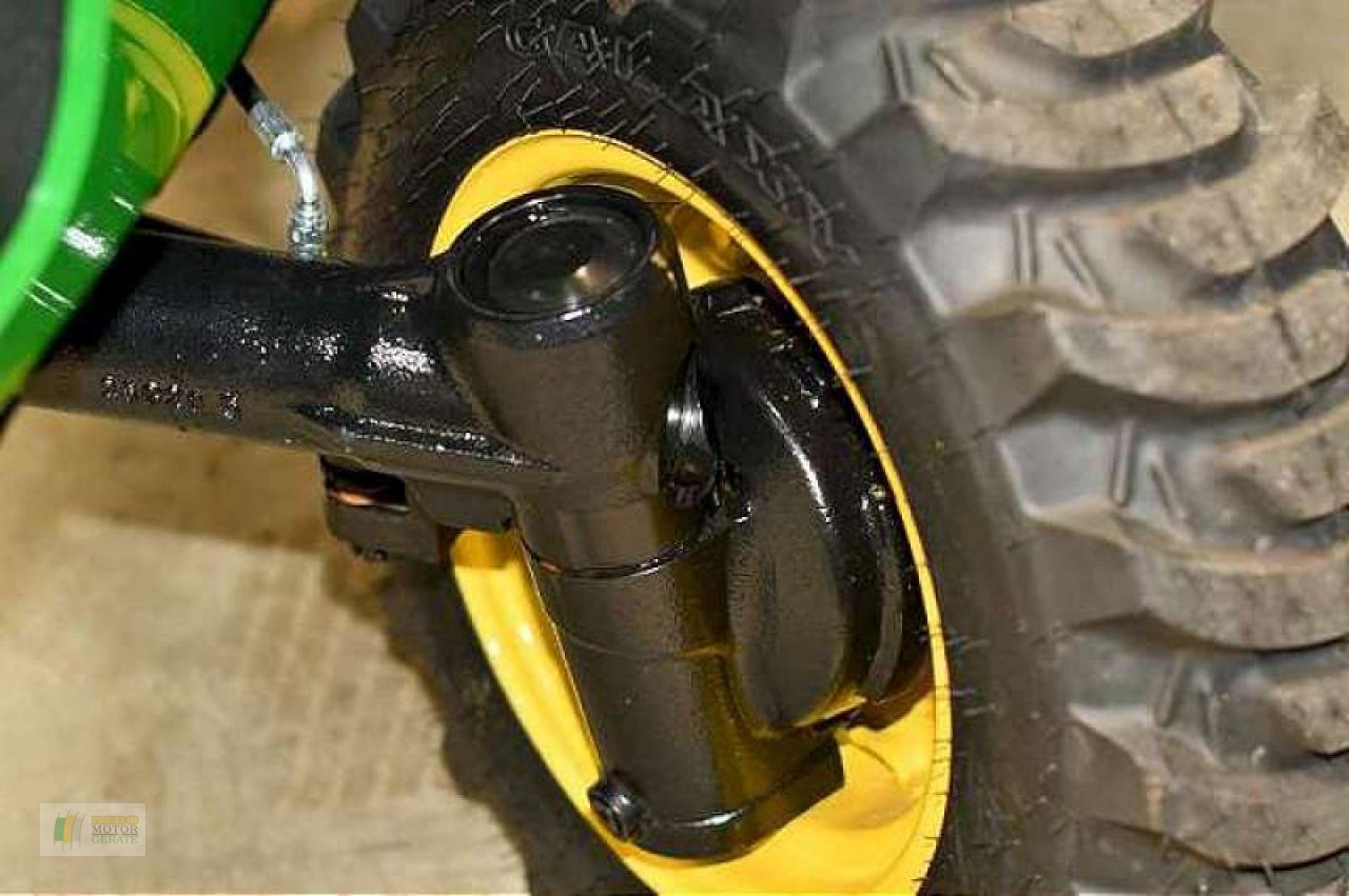 Kommunaltraktor a típus John Deere 3025E TRAKTOR, Neumaschine ekkor: Cloppenburg (Kép 7)