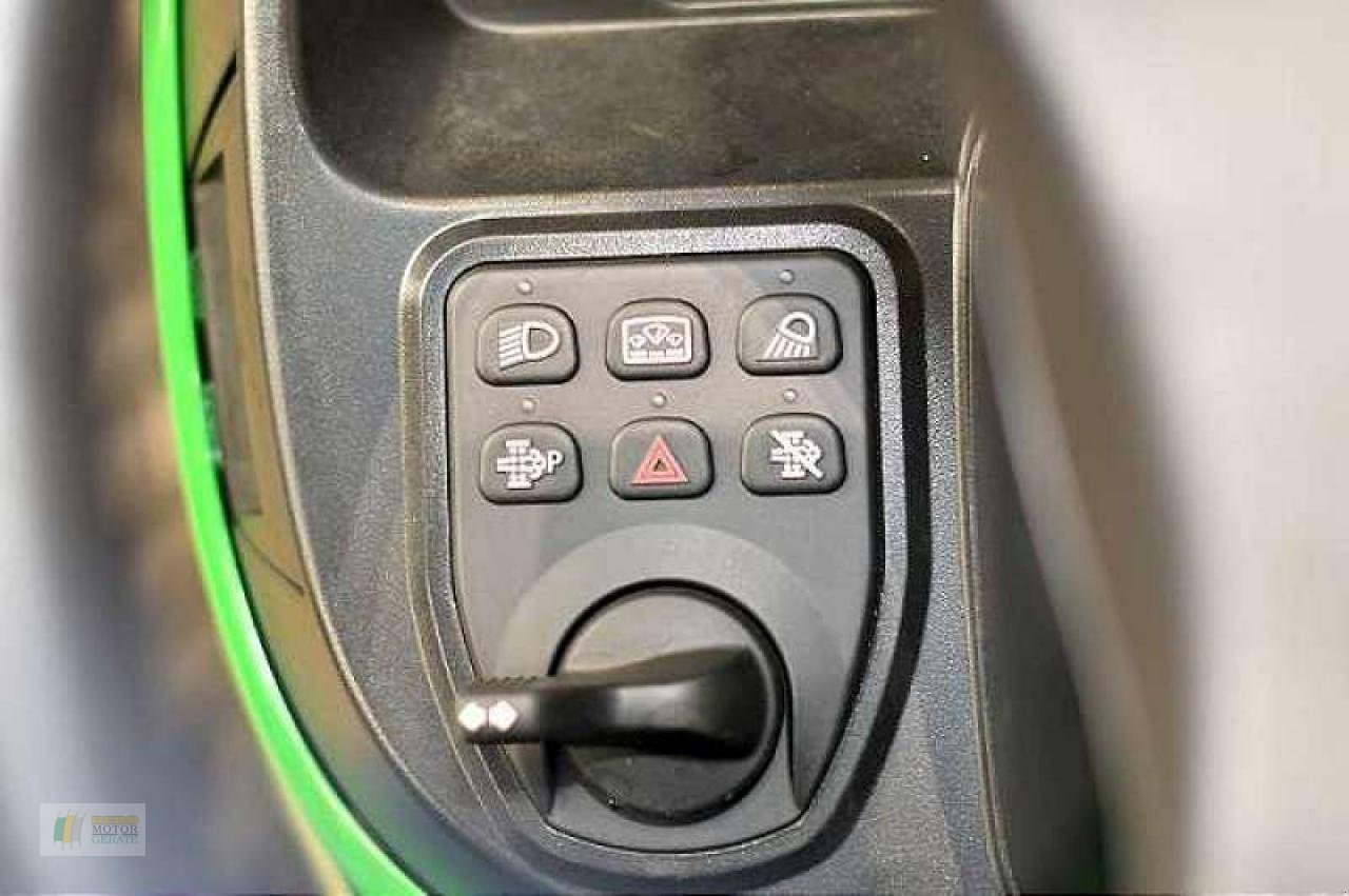 Kommunaltraktor a típus John Deere 3025E TRAKTOR, Neumaschine ekkor: Cloppenburg (Kép 8)