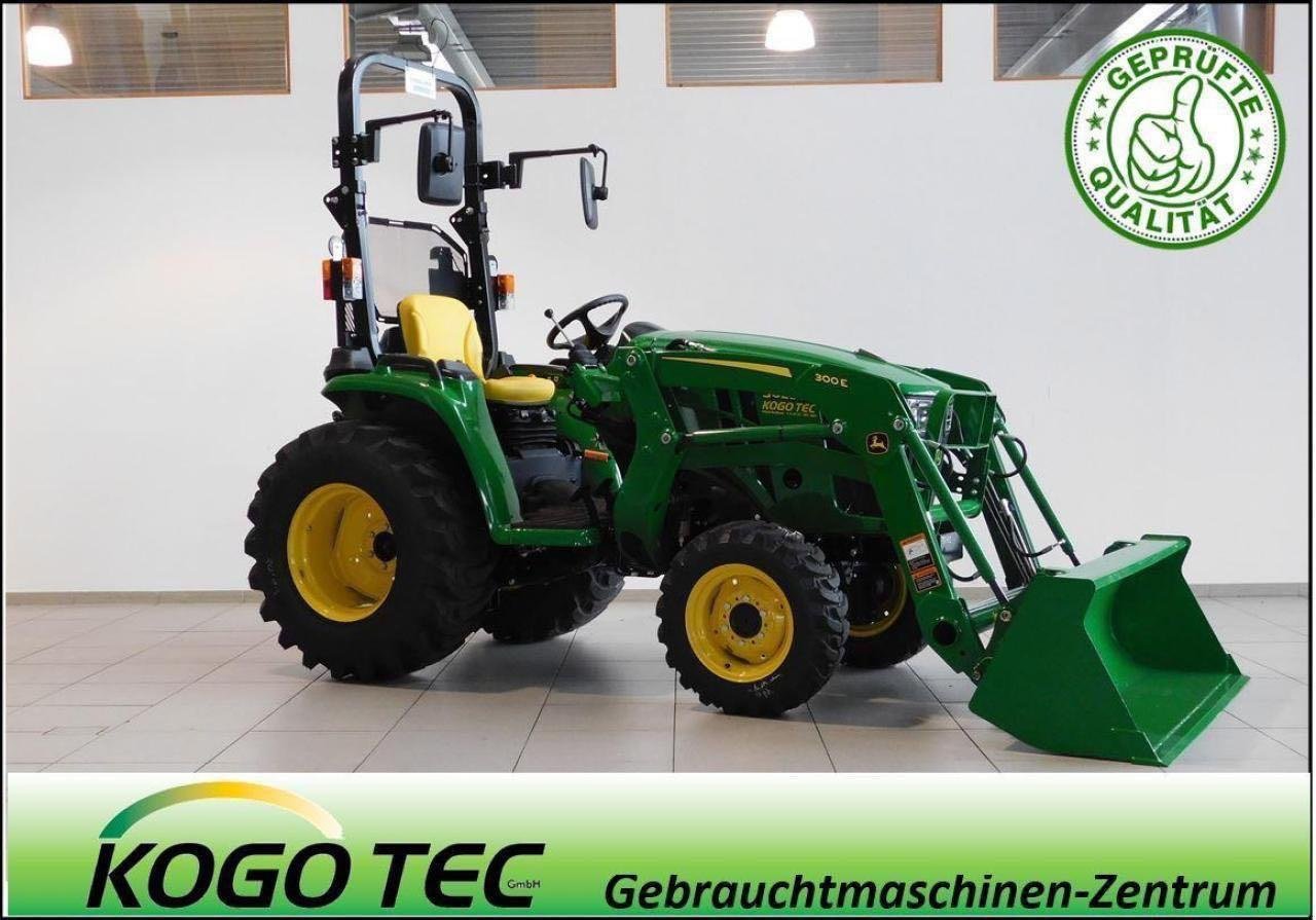 Kommunaltraktor typu John Deere 3025E, Neumaschine v Beckum (Obrázek 1)