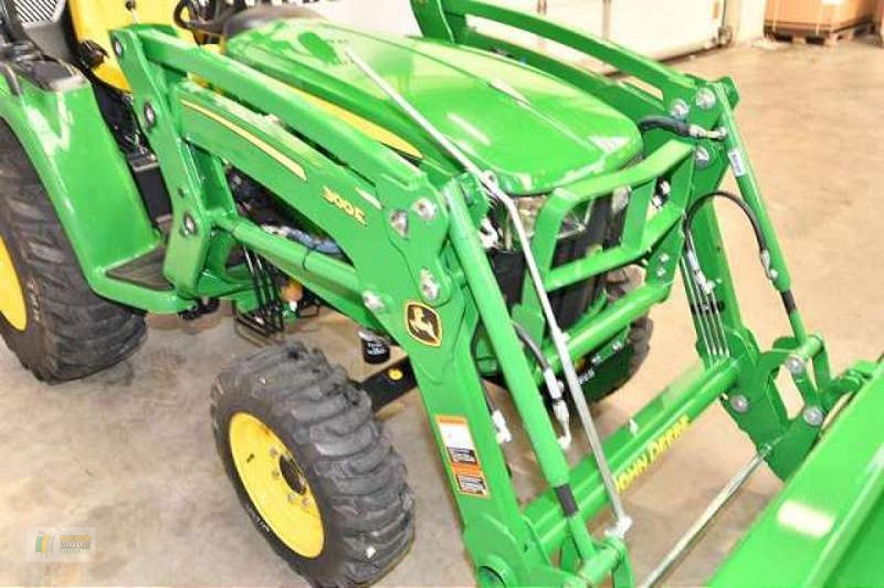 Kommunaltraktor Türe ait John Deere 3038E TRAKTOR, Neumaschine içinde Edewecht (resim 2)