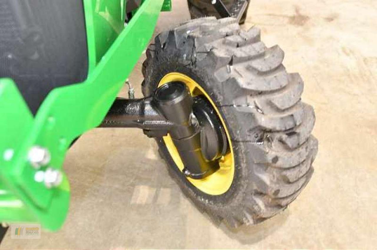 Kommunaltraktor Türe ait John Deere 3038E TRAKTOR, Neumaschine içinde Edewecht (resim 10)