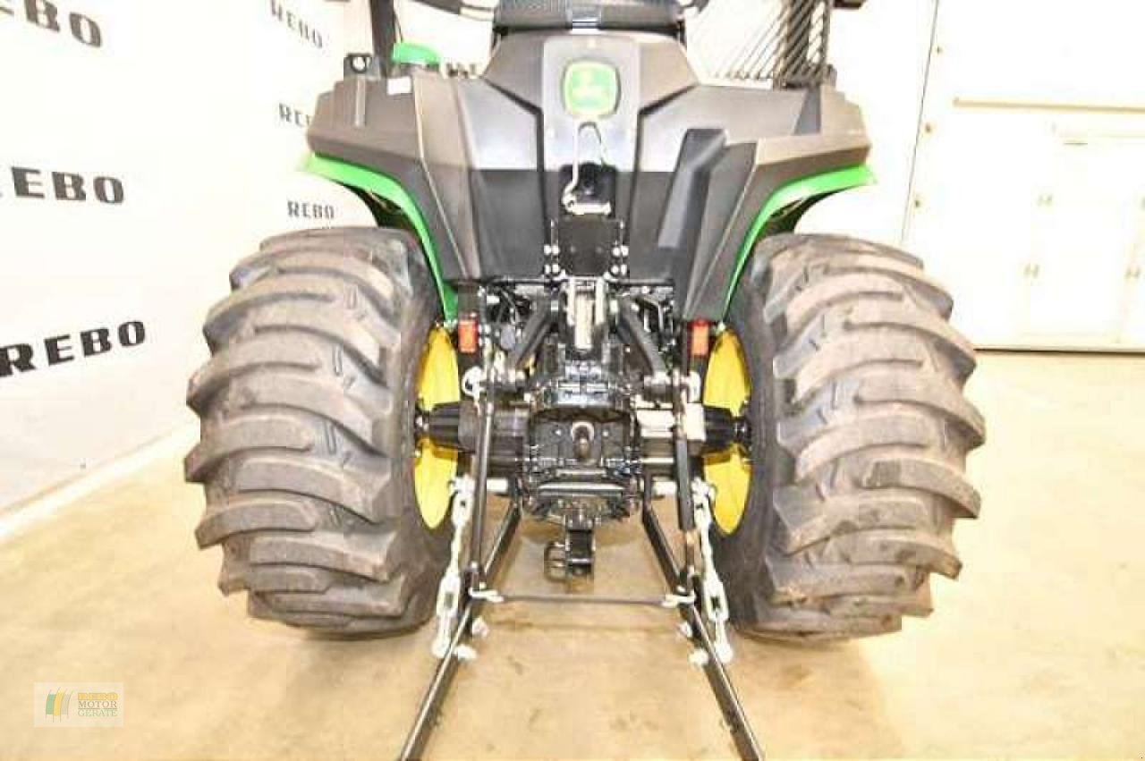 Kommunaltraktor типа John Deere 3038E TRAKTOR, Neumaschine в Edewecht (Фотография 3)